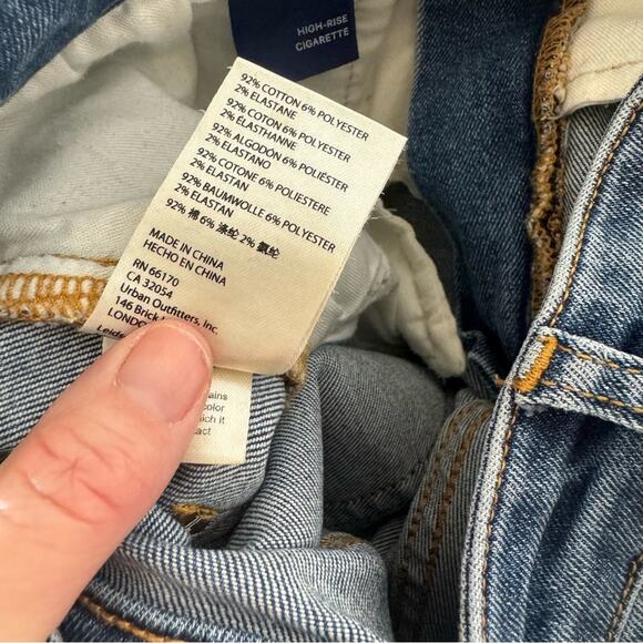 Anthropologie Pilcro Distressed High Rise Cigarette Frayed Hem Straight Jeans 30 - Picture 8 of 10